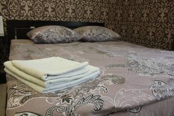 Фото номера Люкс с кроватью размера &quot;queen-size&quot; и гидромассажной ванной Мини-отель Gostinnyi Dvor Polotsk г. Полоцк 2